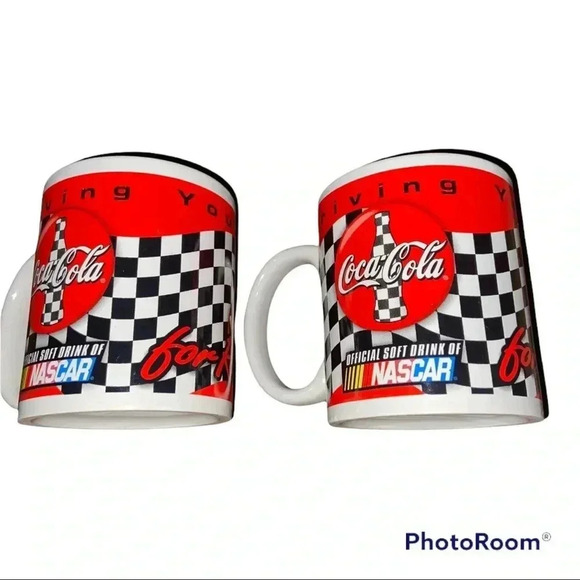Coca Cola racing mugs ( set of 2 ) - Picture 1 of 4